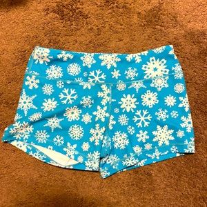 Born Primitive shorts size small